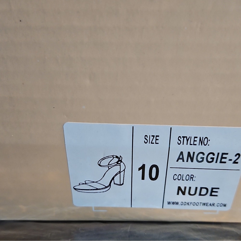 Katy Perry Nude Patent Strappy Block Heel Ankle Strap Open Toe Buckle Size 10 - Picture 5 of 5